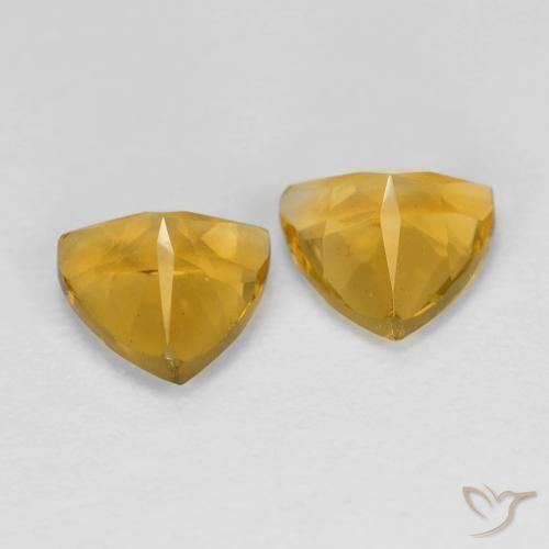 Shop natural 1.44ct Doré moyen Citrine gems, Trillion, from Brésil at GemSelect. In stock, global shipping!