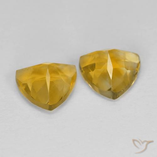 Shop natural 1.38ct Doré moyen Citrine gems, Trillion, from Brésil at GemSelect. In stock, global shipping!