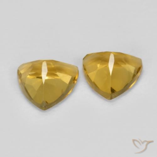 Shop natural 1.33ct Orange Doré Citrine gems, Trillion, from Brésil at GemSelect. In stock, global shipping!