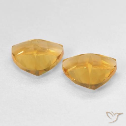 Shop natural 1.25ct Orange-or Citrine gems, Trillion, from Brésil at GemSelect. In stock, global shipping!