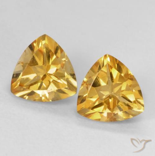 Shop natural 1.49ct Doré Citrine gems, Trillion, from Brésil at GemSelect. In stock, global shipping!