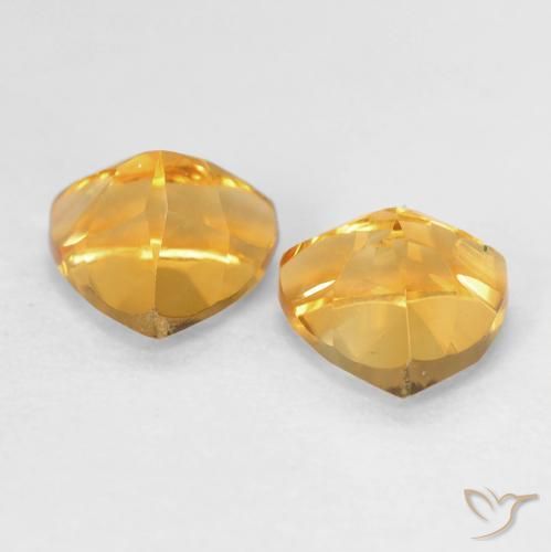 Shop natural 1.60ct Orange-or Citrine gems, Trillion, from Brésil at GemSelect. In stock, global shipping!