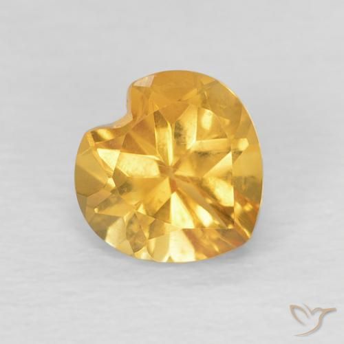 Citrine Doré moyen naturelle Cœur, 0.73 ct, VVS-VS