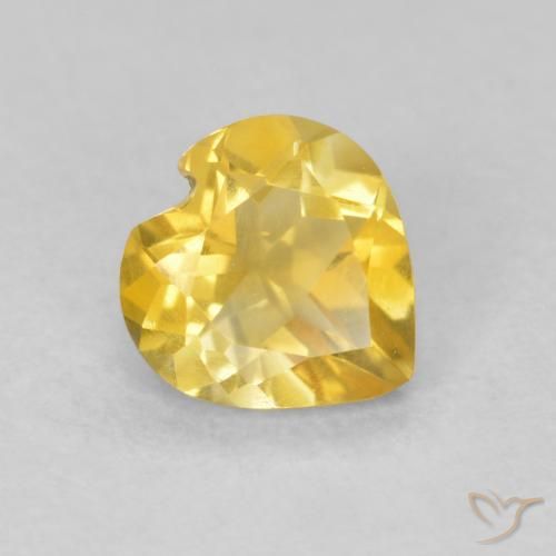 Citrine Doré moyen naturelle Cœur, 0.62 ct, VVS-VS