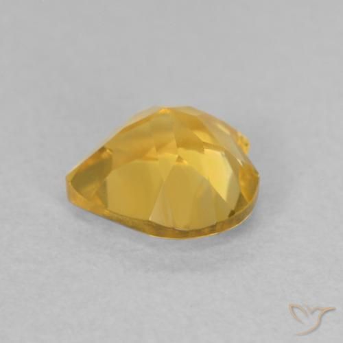 Citrine Doré moyen naturelle Cœur, 0.69 ct, VVS-VS