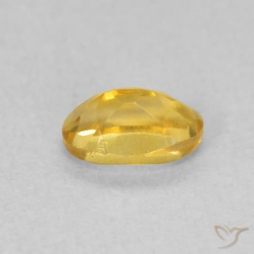 Citrine Doré moyen naturelle ovale, 0.46 ct, VVS-VS
