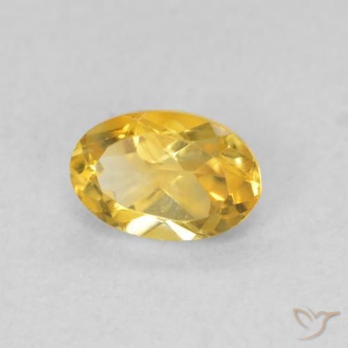 Citrine Doré naturelle ovale, 0.49 ct, VVS
