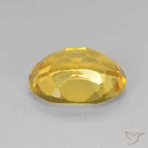 Citrine Doré naturelle ovale, 4.30 ct, VVS
