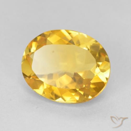 Citrine Doré moyen naturelle ovale, 4.05 ct, VVS