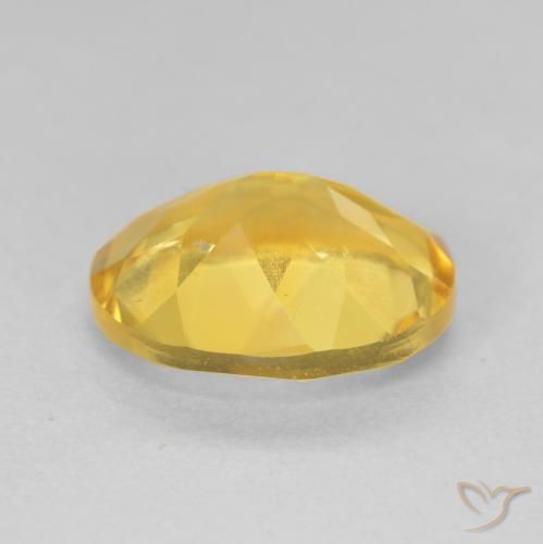 Citrine Doré moyen naturelle ovale, 4.05 ct, VVS