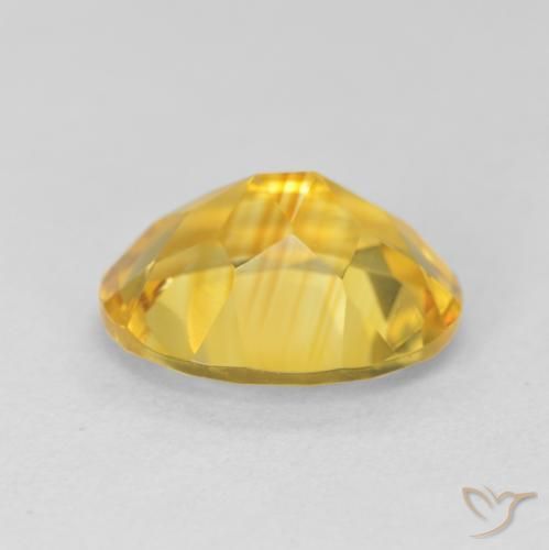 Citrine Doré moyen naturelle ovale, 3.66 ct, VVS
