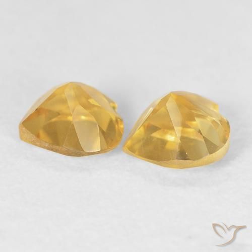 Shop natural 0.90ct Doré vif Citrine gems, Cœur, from Brésil at GemSelect. In stock, global shipping!