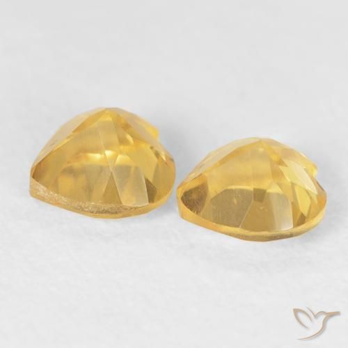 Shop natural 0.92ct Doré vif Citrine gems, Cœur, from Brésil at GemSelect. In stock, global shipping!