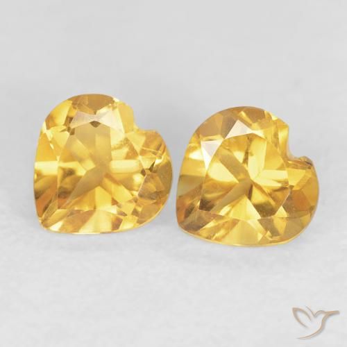 Shop natural 0.90ct Or moyen Citrine gems, Cœur, from Brésil at GemSelect. In stock, global shipping!