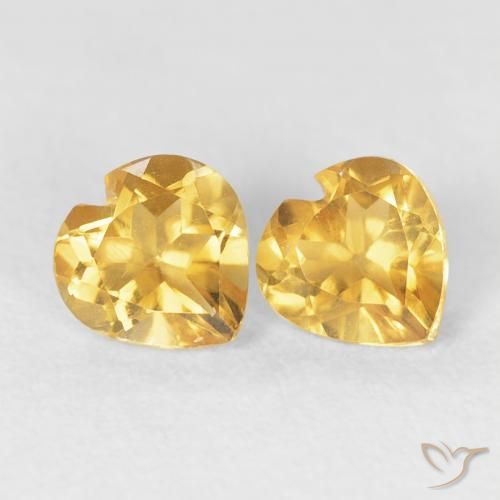 Shop natural 0.93ct Or moyen Citrine gems, Cœur, from Brésil at GemSelect. In stock, global shipping!