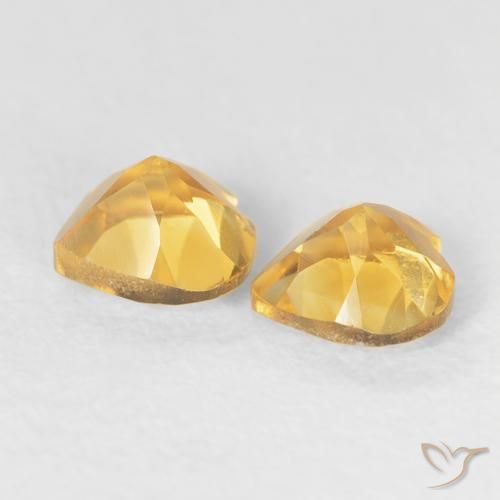 Shop natural 0.82ct Medium Dark-Golden Citrine gems, Cœur, from Brésil at GemSelect. In stock, global shipping!