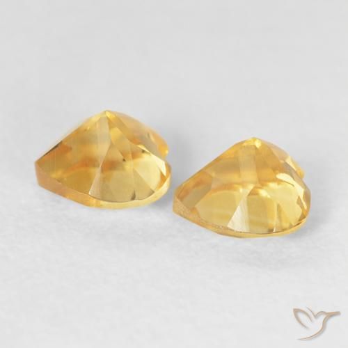 Shop natural 0.89ct Orange doré profond Citrine gems, Cœur, from Brésil at GemSelect. In stock, global shipping!