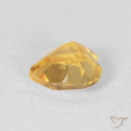Citrine Doré moyen naturelle Cœur, 0.78 ct, VVS-VS