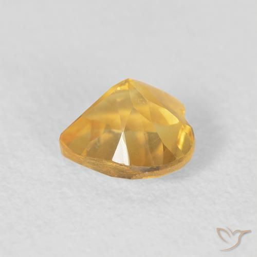 Citrine Doré moyen naturelle Cœur, 0.74 ct, VVS-VS