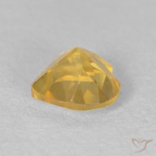 Citrine Doré moyen naturelle Cœur, 0.45 ct, VVS-VS