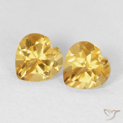 Shop natural 1.43ct Doré Citrine gems, Cœur, from Brésil at GemSelect. In stock, global shipping!