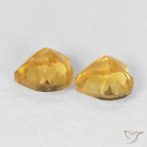 Shop natural 0.95ct Doré Citrine gems, Cœur, from Brésil at GemSelect. In stock, global shipping!