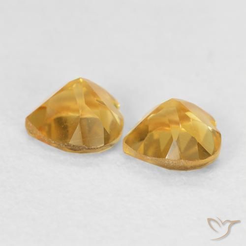 Shop natural 0.90ct Doré Citrine gems, Cœur, from Brésil at GemSelect. In stock, global shipping!