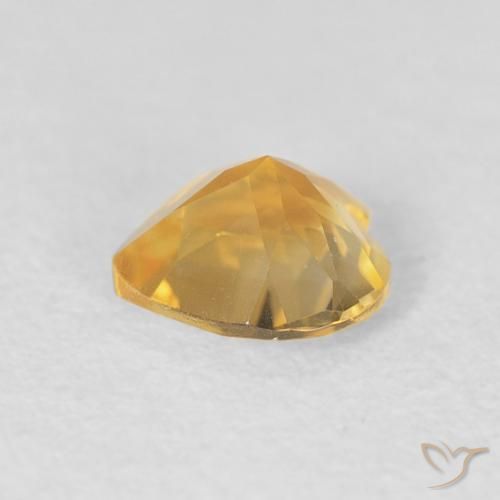 Citrine Doré vif naturelle Cœur, 0.60 ct, VVS