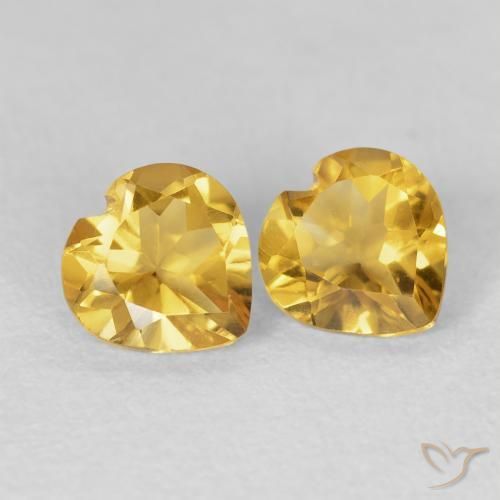 Shop natural 1.37ct Doré Citrine gems, Cœur, from Brésil at GemSelect. In stock, global shipping!