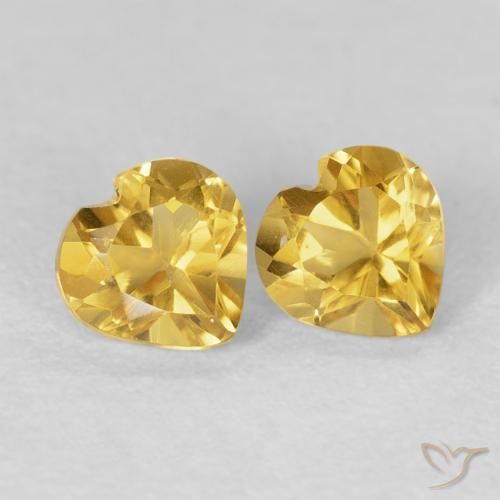 Shop natural 0.94ct Doré Citrine gems, Cœur, from Brésil at GemSelect. In stock, global shipping!