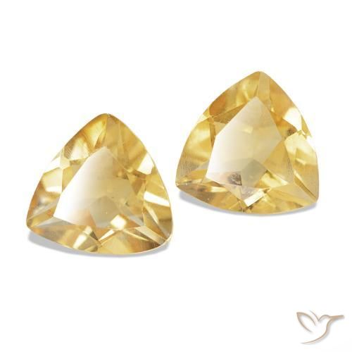 Shop natural 0.70ct Or Citrine gems, Trillion, from Brésil at GemSelect. In stock, global shipping!