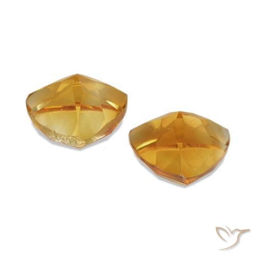 Shop natural 0.88ct Orange moyen Citrine gems, Trillion, from Brésil at GemSelect. In stock, global shipping!