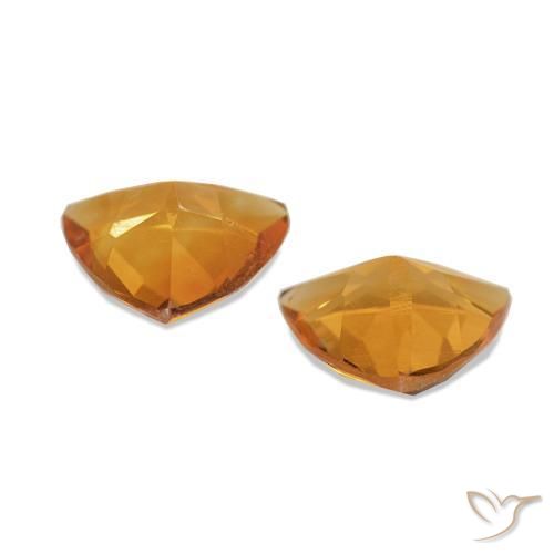 Shop natural 1.00ct Orange foncé Citrine gems, Trillion, from Brésil at GemSelect. In stock, global shipping!