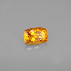Clinohumite orange naturelle coupe coussin, 0,58 ct, VS-SI