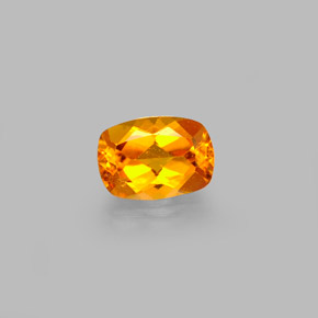 Clinohumite Jaune orange naturelle Coupe coussin, 0.59 ct, VS