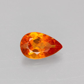 Clinohumite orange naturelle en forme de poire, 0,66 ct, VS-SI