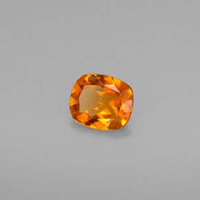 Clinohumite orange naturelle coupe coussin, 0,49 ct, VS-SI