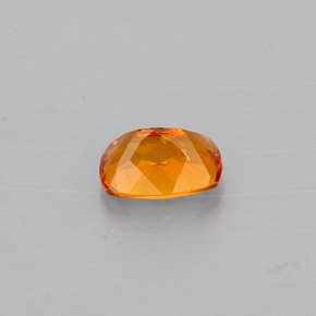 Clinohumite orange naturelle coupe coussin, 0,59 ct, VS