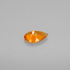 Clinohumite orange naturelle en forme de poire, 0,41 ct, VS