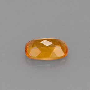 Clinohumite orange naturelle coupe coussin, 0,51 ct, VS-SI