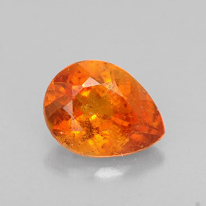 Clinohumite orange jaunâtre naturelle en forme de poire, 0,62 ct, VS-SI