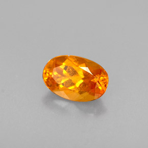 Clinohumite orange naturelle coupe ovale, 0,47 ct, VS-SI