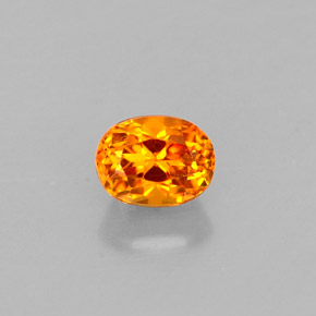 Clinohumite orange naturelle coupe ovale, 0,36 ct, VS-SI