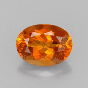 Clinohumite Jaune orange naturelle Coupe ovale, 1.43 ct, SI