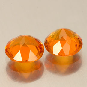 Achetez naturel ct Jaune orange Clinohumite gems, Coupe roude, En provenance Tadjikistan chez GemSelect. En stock, livraison internationale!
