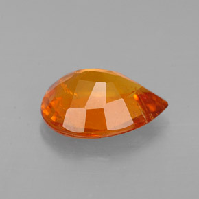 Clinohumite orange naturelle en forme de poire, 1,93 ct, SI
