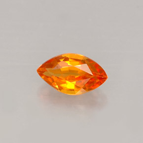 Clinohumite Jaune orange naturelle Marquise, 0.37 ct, VS