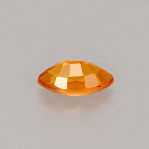 Clinohumite Jaune orange naturelle Marquise, 0.37 ct, VS