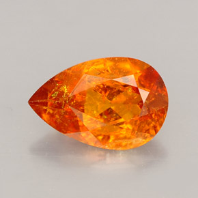 Clinohumite orange naturelle en forme de poire, 1,34 ct, VS-SI