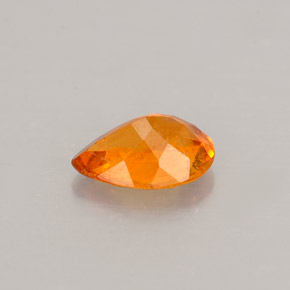 Clinohumite orange naturelle en forme de poire, 0,73 ct, VS-SI